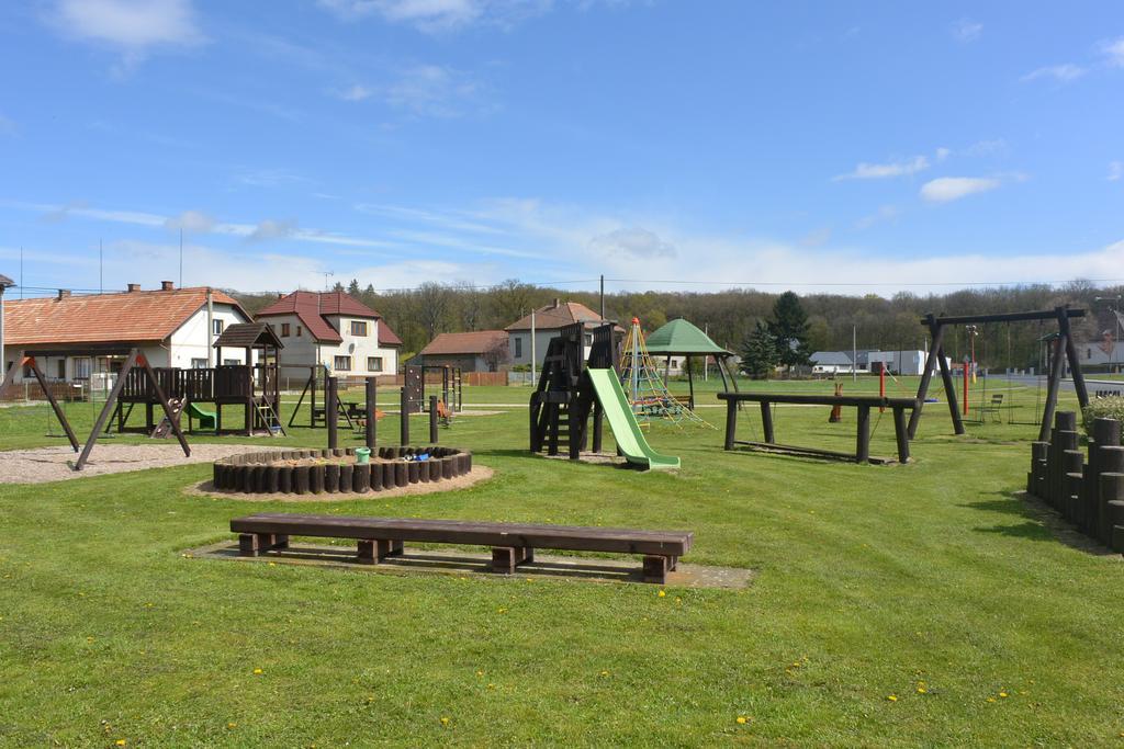 Rodinne - Family Homestay