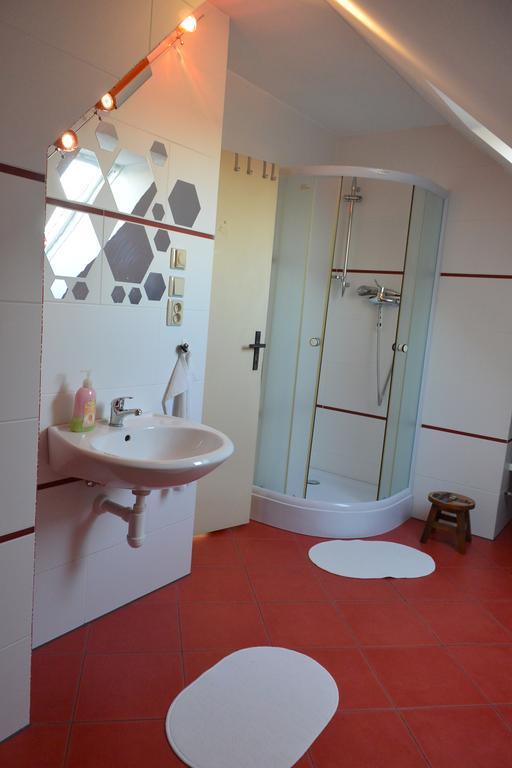Rodinne - Family Homestay